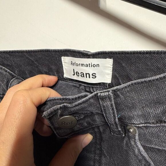 Reformation Serena High Skinny Jeans in Erie Black Wash 24 - Picture 6 of 16